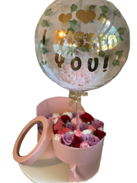 Load image into Gallery viewer, Two-Tiered Floral Box w/ Balloon
